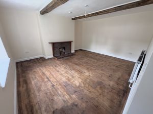 Living room- click for photo gallery
